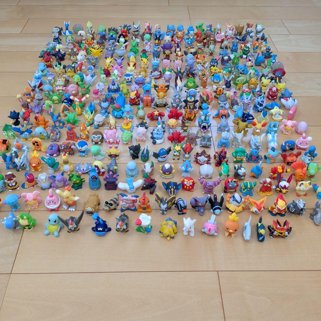 川本ジ　任天堂 ポケモン キッズ 指人形 350個 以上 まとめ売り