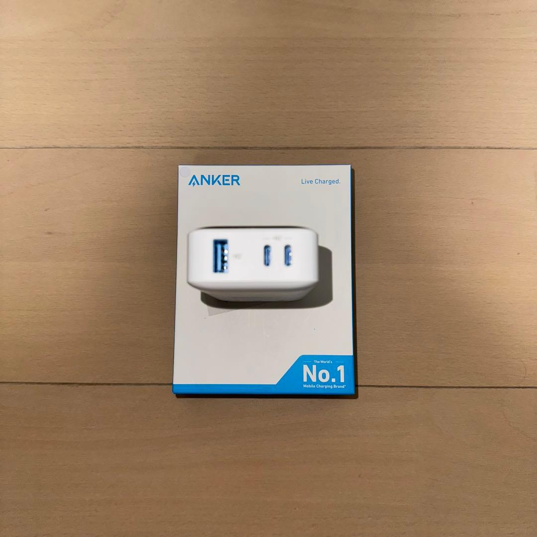 ANKER アンカー モバイルバッテリー シルバー 2ポート