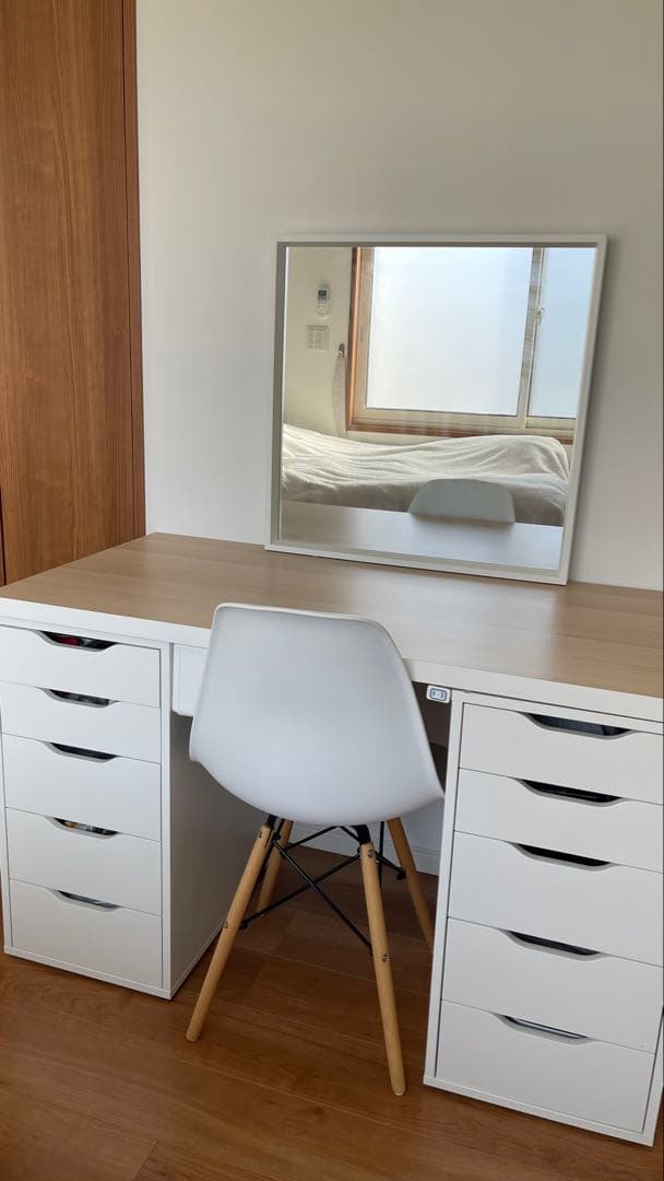 ホワイト木製ドレッサー・鏡台　IKEA 学習机にも！！