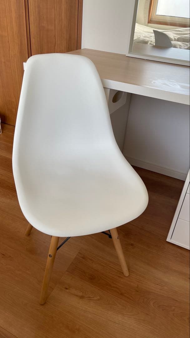 ホワイト木製ドレッサー・鏡台　IKEA 学習机にも！！