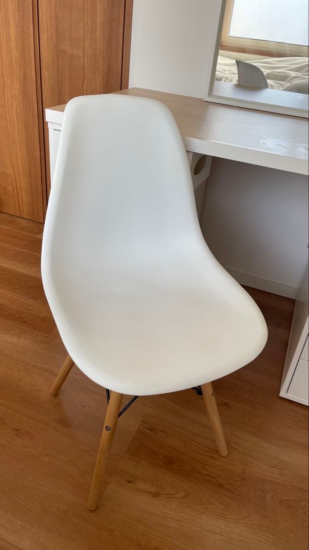 ホワイト木製ドレッサー・鏡台　IKEA 学習机にも！！