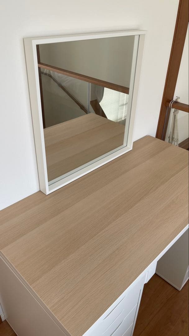 ホワイト木製ドレッサー・鏡台　IKEA 学習机にも！！