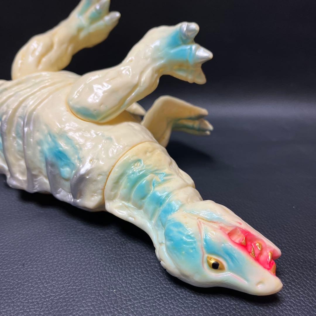 ”ブルマァク怪獣シリーズ復刻版”帰ってきたウルトラマン ステゴン ソフビ