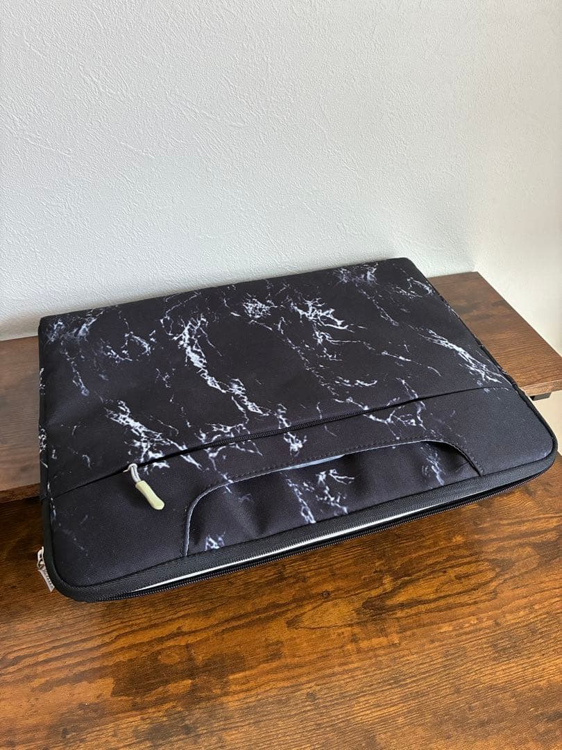 〈ジャンク品〉Apple MacBook Pro 16インチ 〈ケース付き〉