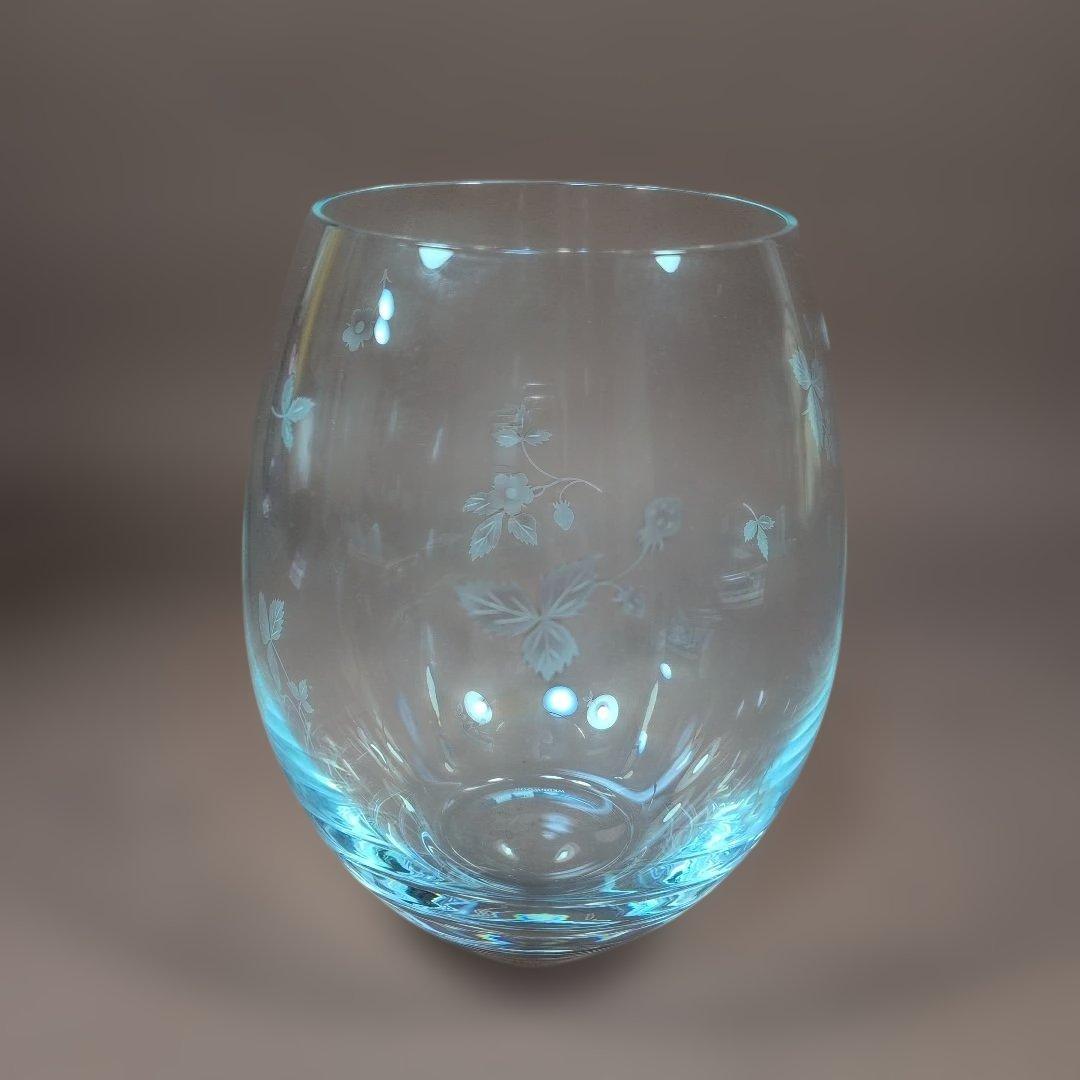  ワイルドストロベリー花瓶