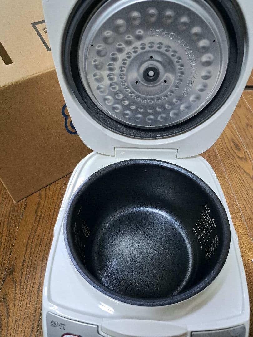 タイガー 炊飯器 マイコン炊飯ジャー 5.5合炊き JBH-G102W