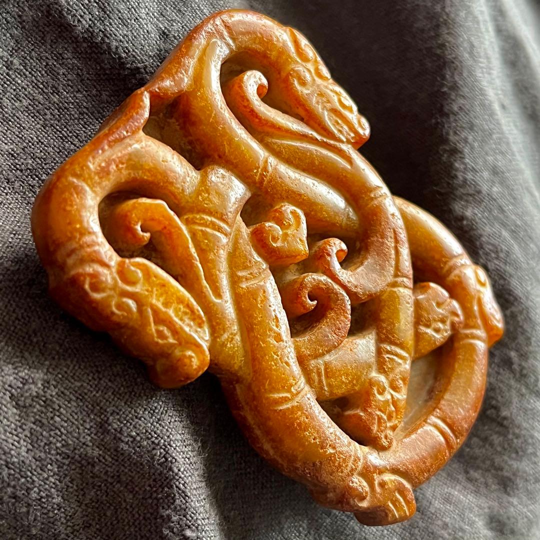 アンティーク ジェイド 彫刻 和田玉 ネフライト 中国王朝 古玉 龍 帯留め