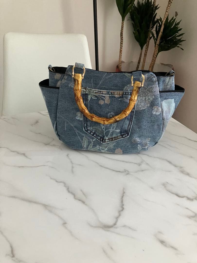 852 あつこ　花柄デニムリメイクバック　ハンドメイド