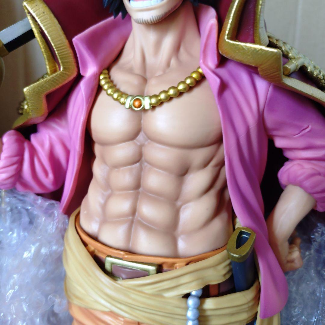 ワンピース　バンプレくじ PREMIUM ゴールド・D・ロジャー A賞
