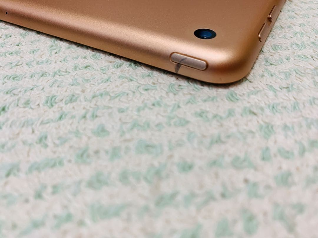 iPad 第6世代（ローズゴールド）
