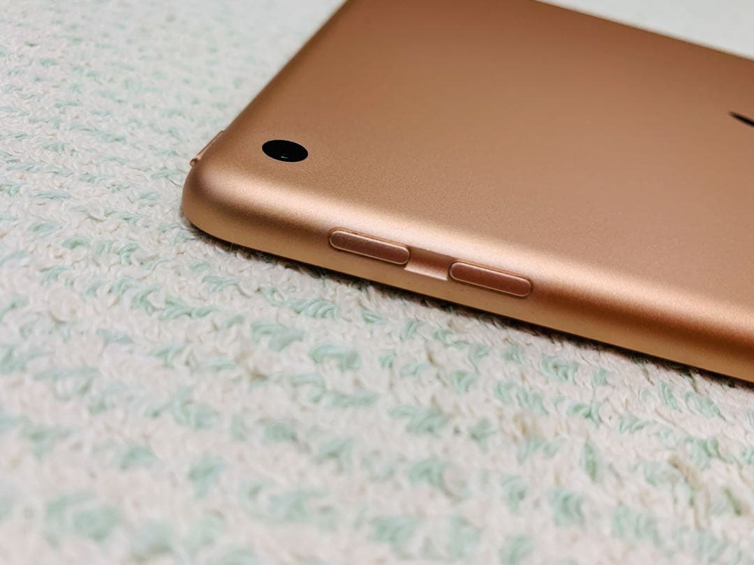 iPad 第6世代（ローズゴールド）
