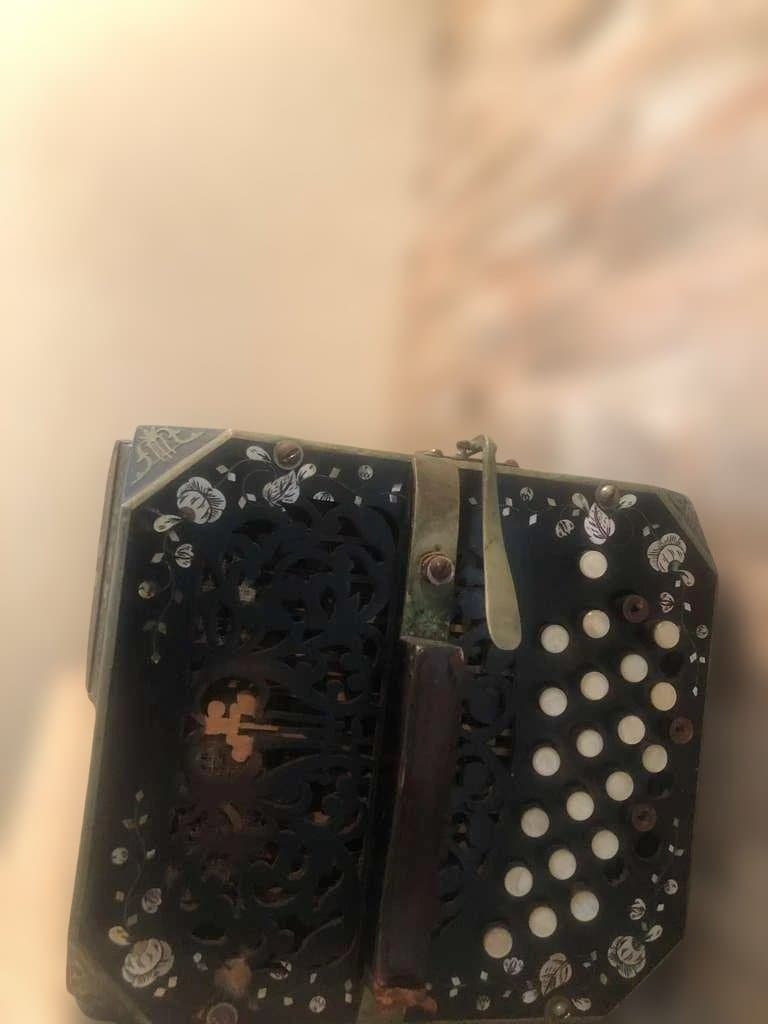 【希少・ジャンク】バンドネオン アンティーク 蛇腹楽器 部品取り・インテリア用