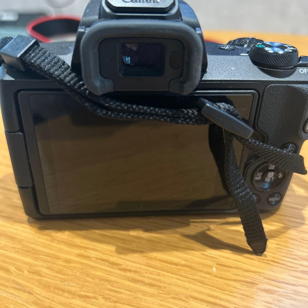 Canon EOS Kiss M デジタル一眼レフ