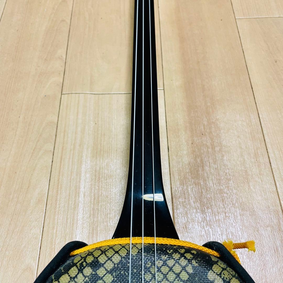 沖縄三線　三線　人工皮　ケース付き