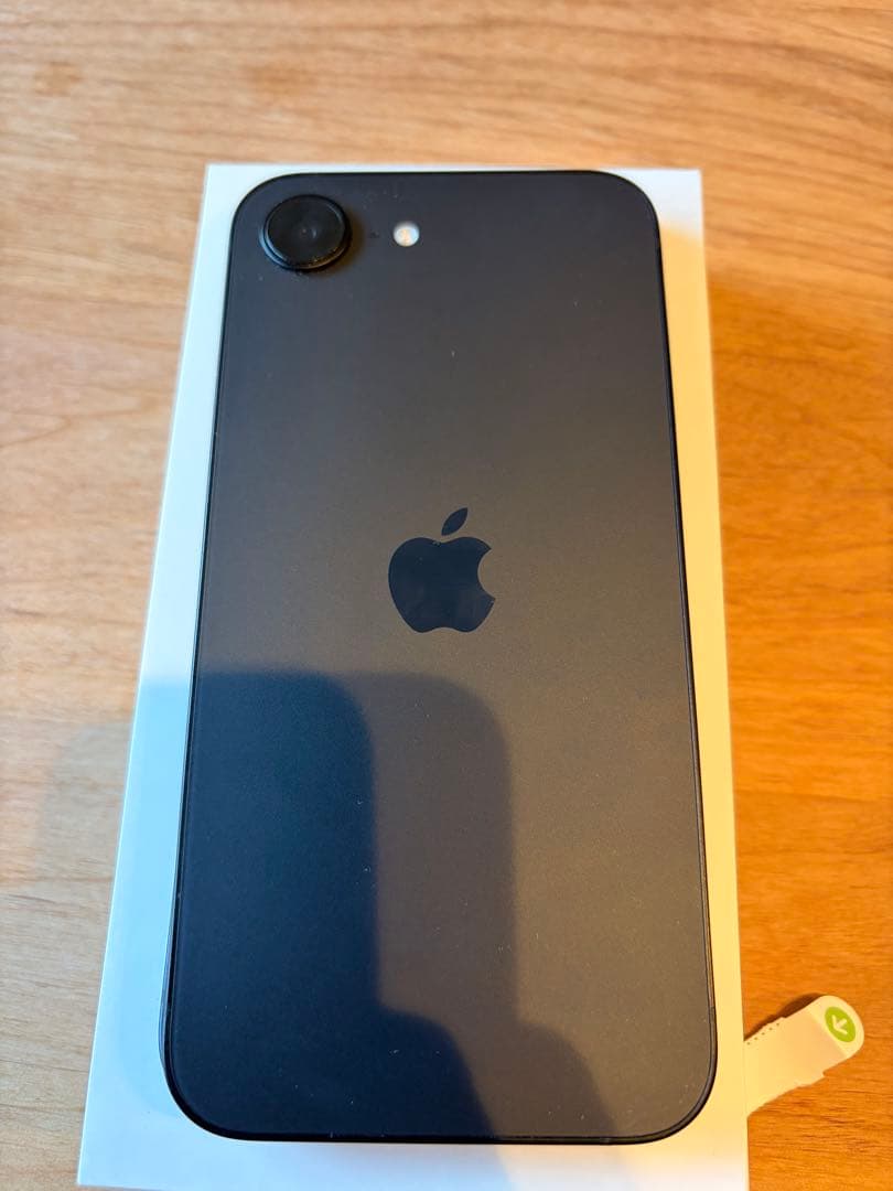 iPhone 16e 128GB ブラック バッテリー容量99%