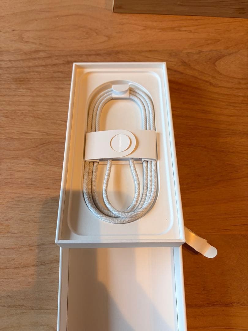 iPhone 16e 128GB ブラック バッテリー容量99%