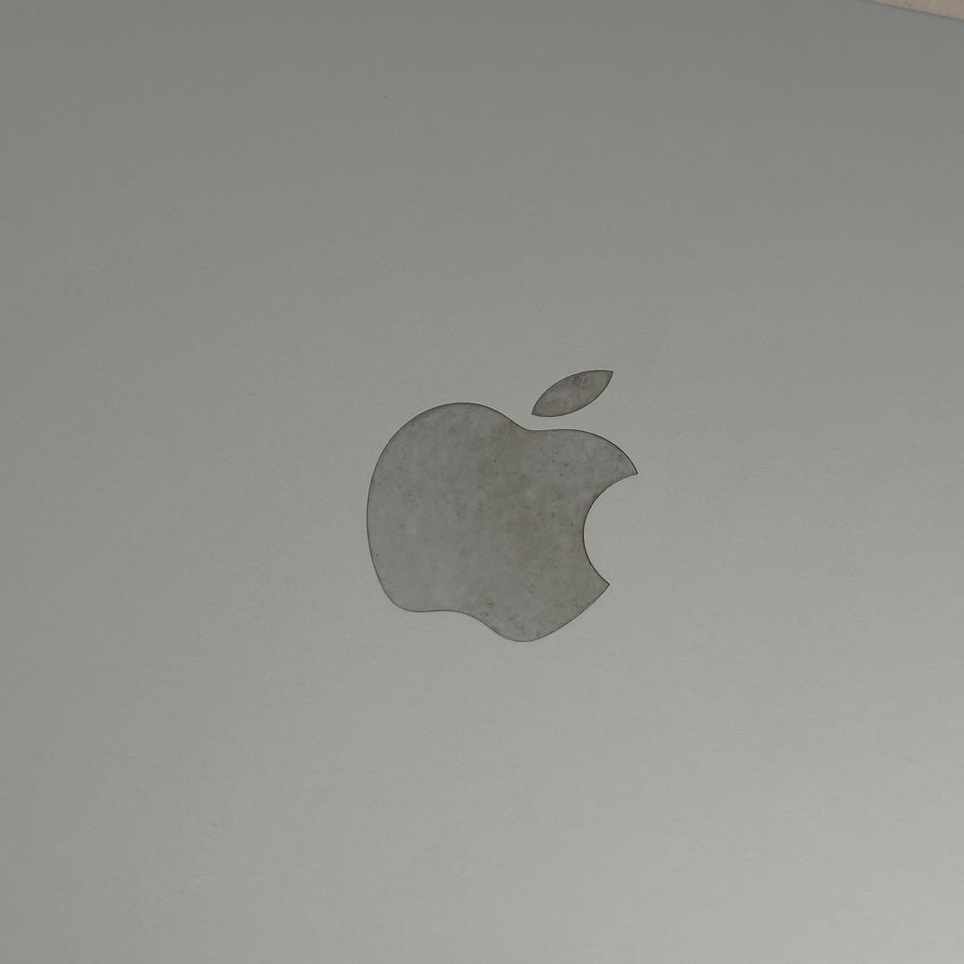 MacBook Air M2 13インチ 256GB スターライト 初期化済み