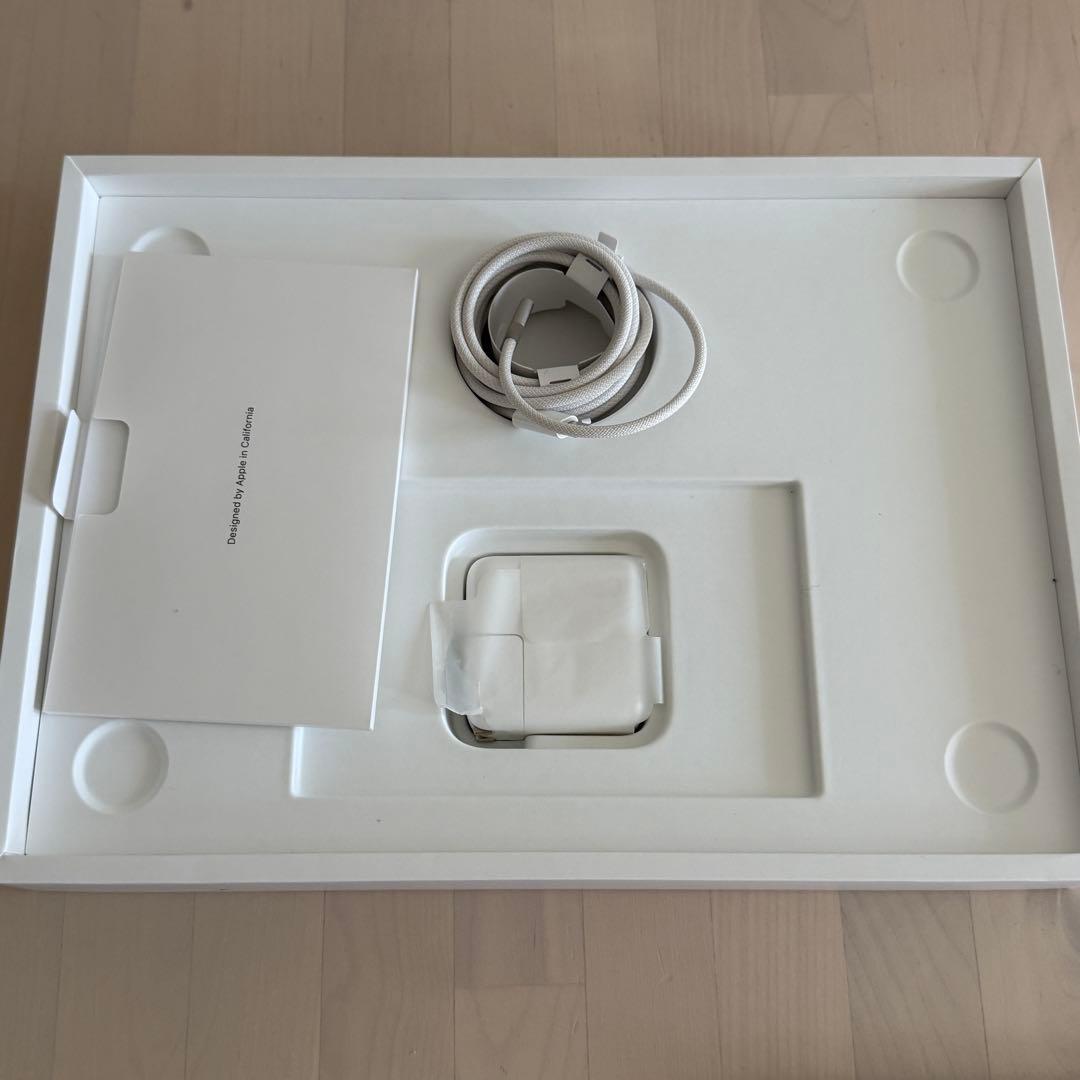 MacBook Air M2 13インチ 256GB スターライト 初期化済み