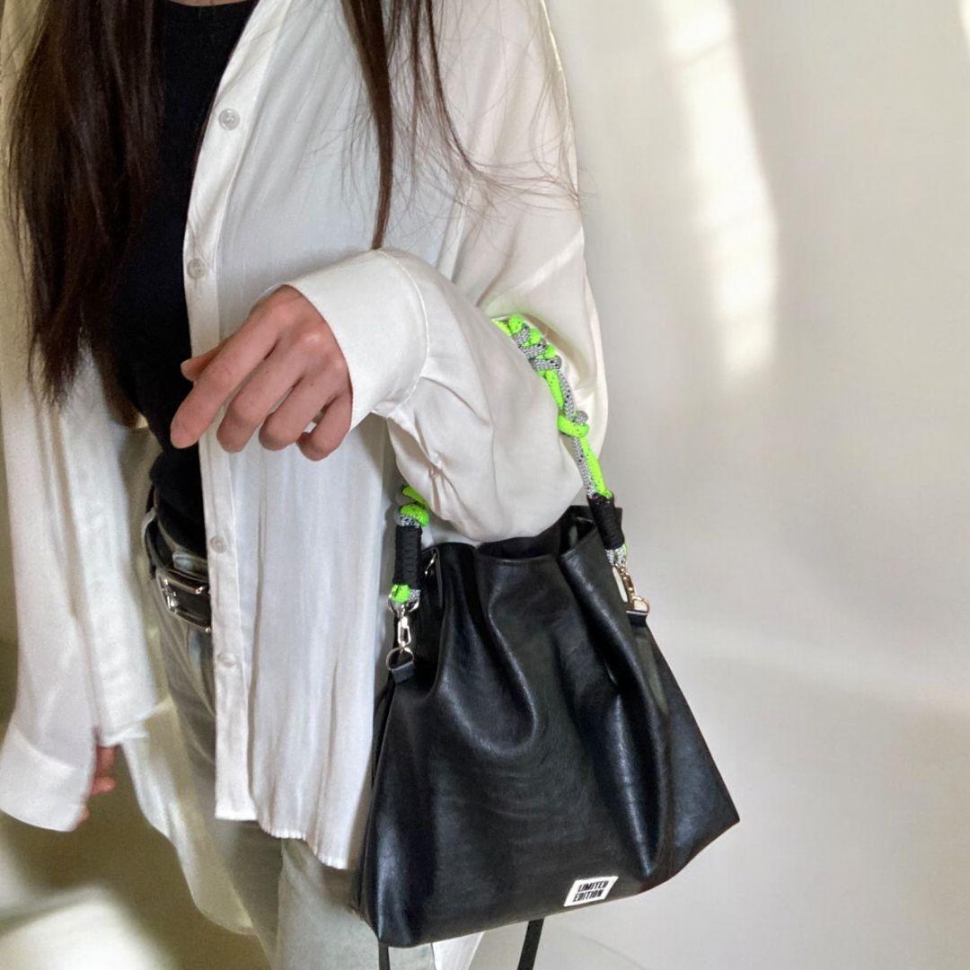 Drawstring bag／black