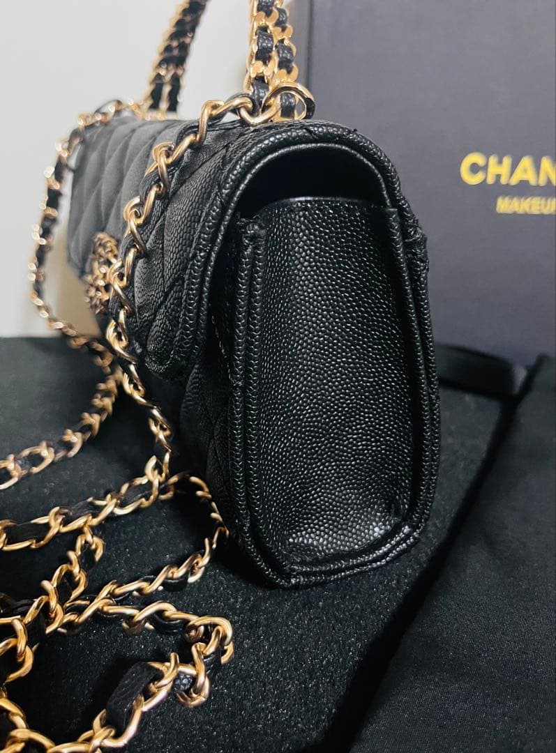 CHANEL シャネル チェーンショルダーバッグキャビアスキンレディース　ココ