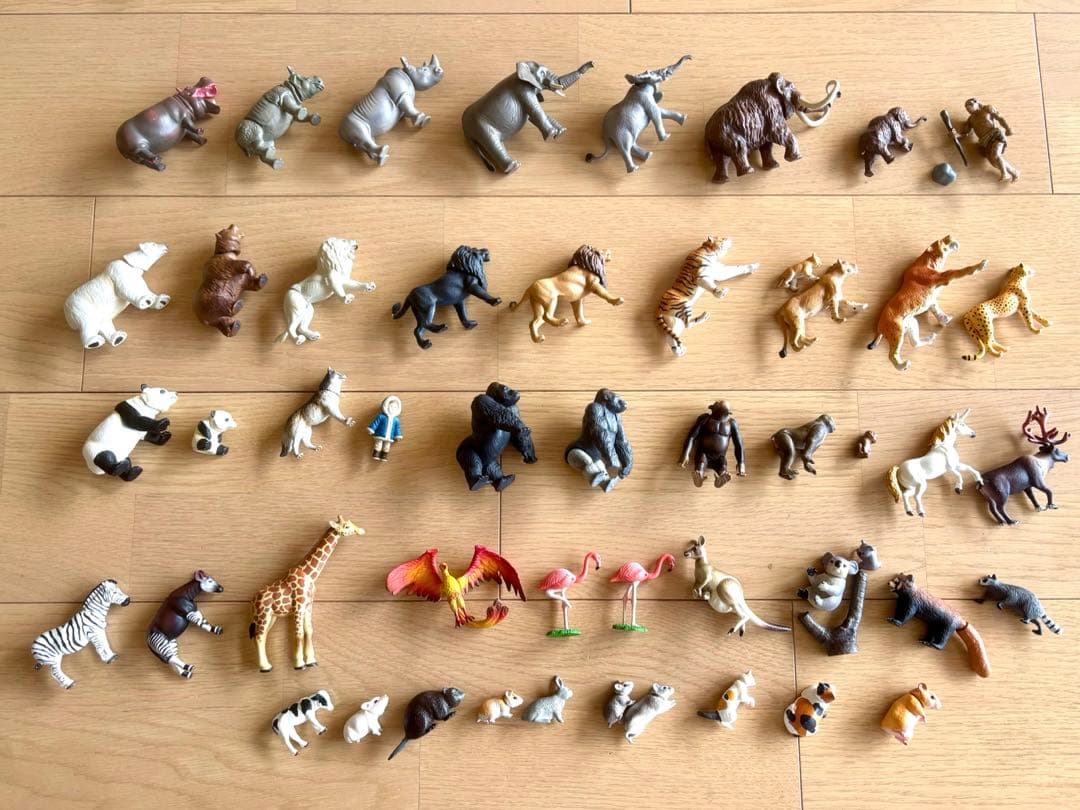 【アニアなどの動物フィギュアセット 】 50体＋アドベンチャー島シート付き