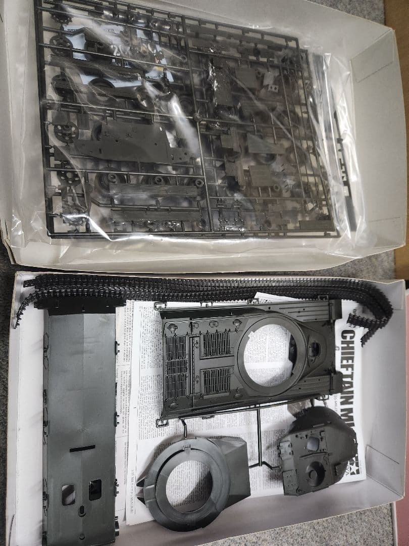 たにこ  1/35スケール 各国戦後車両、ドイツ軍戦車プラモデル 2セット