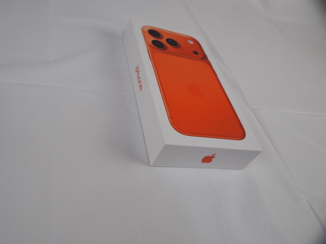 【香港版】 iPhone 17 Pro 512GB コズミックオレンジ