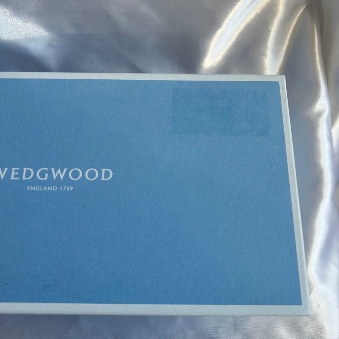 【新品】 ウェッジウッドストロベリーブルームインディゴ 夫婦茶碗