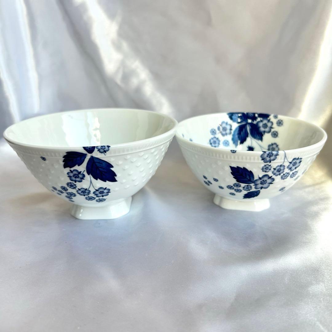 【新品】 ウェッジウッドストロベリーブルームインディゴ 夫婦茶碗