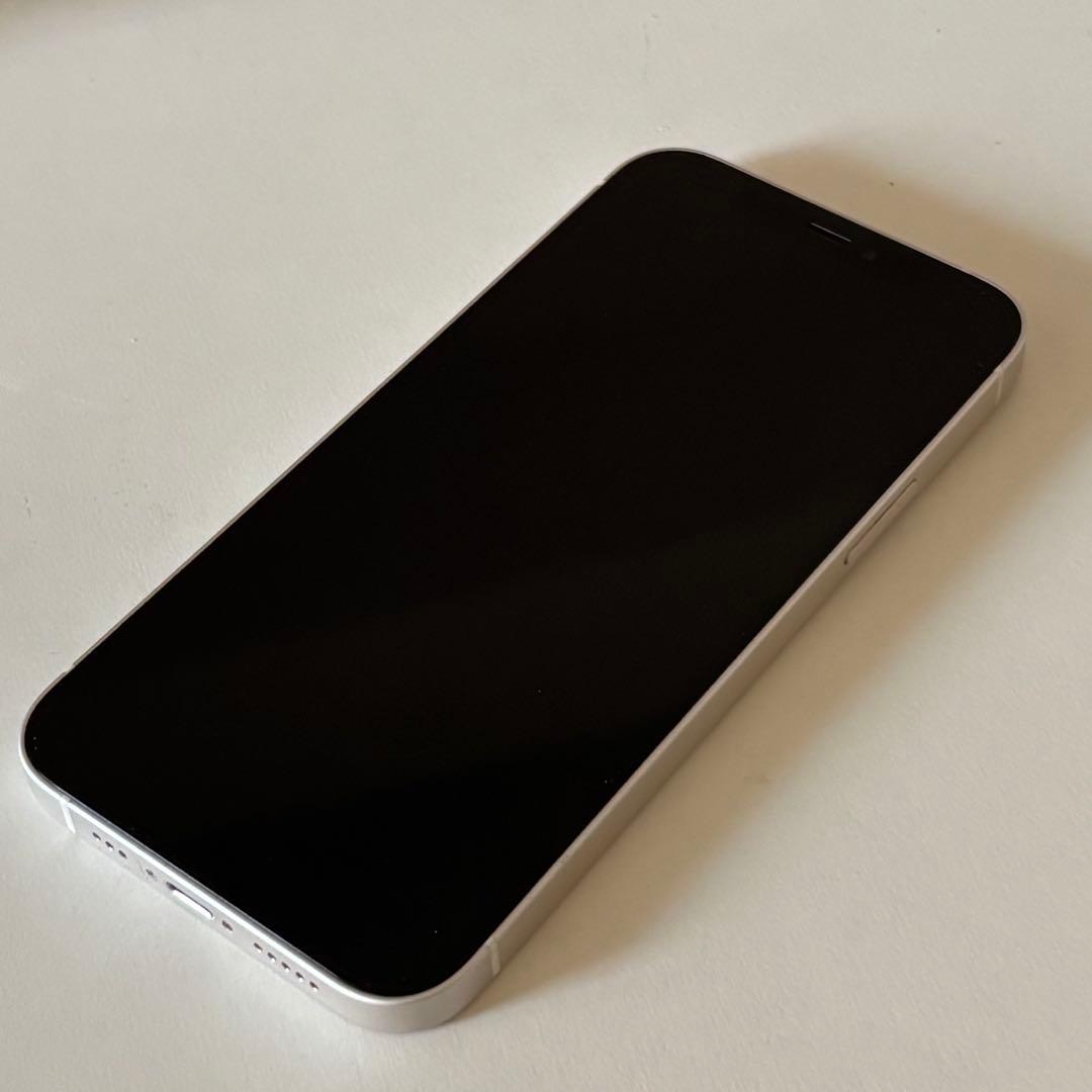 iPhone 12 64GB ホワイト