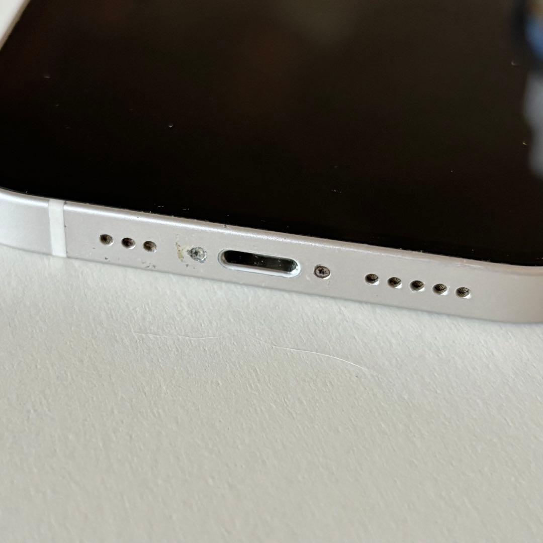 iPhone 12 64GB ホワイト