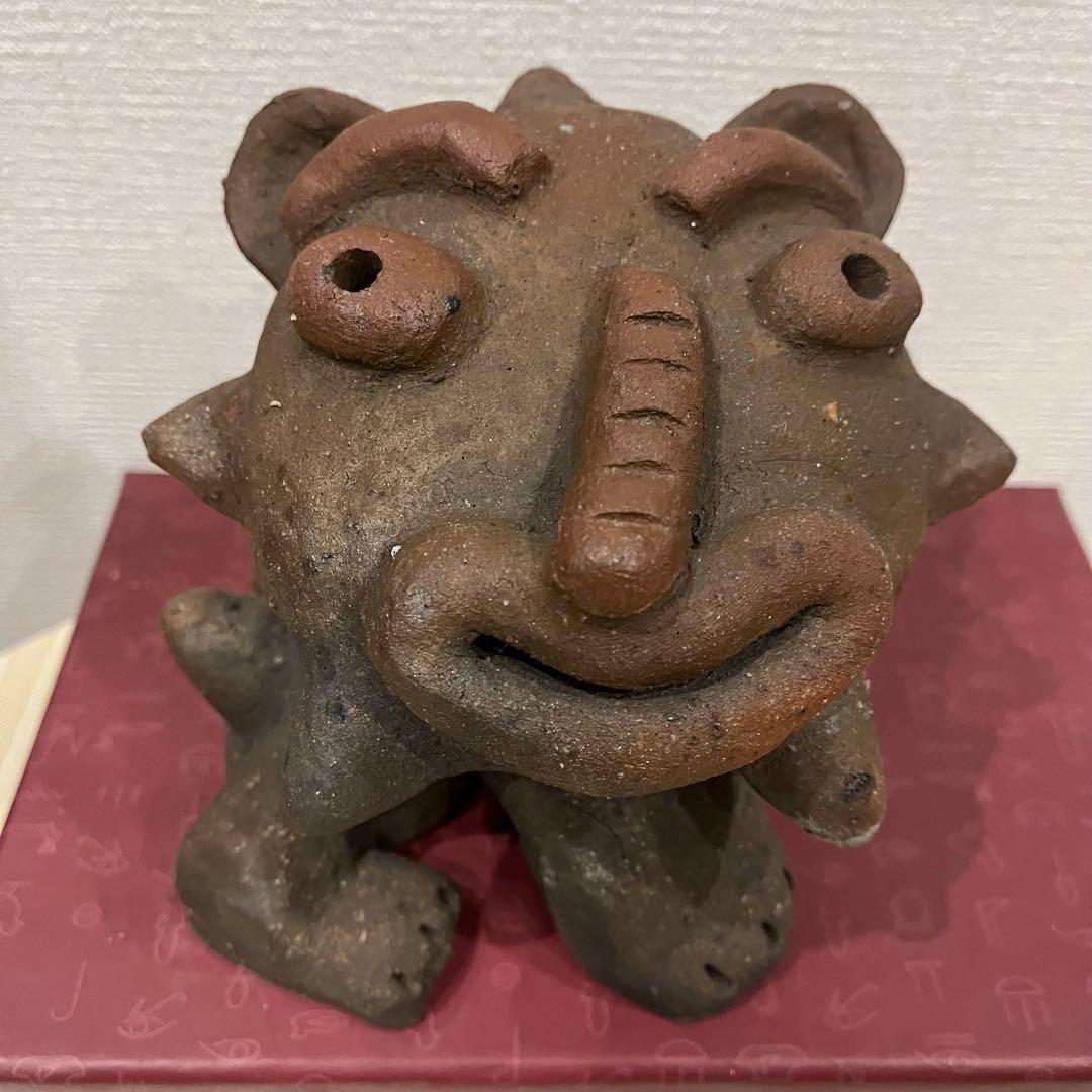 沖縄県西表島「青烽窯」の陶土製シーサー＆イタリア製の陶器受け皿＆貝殻付き