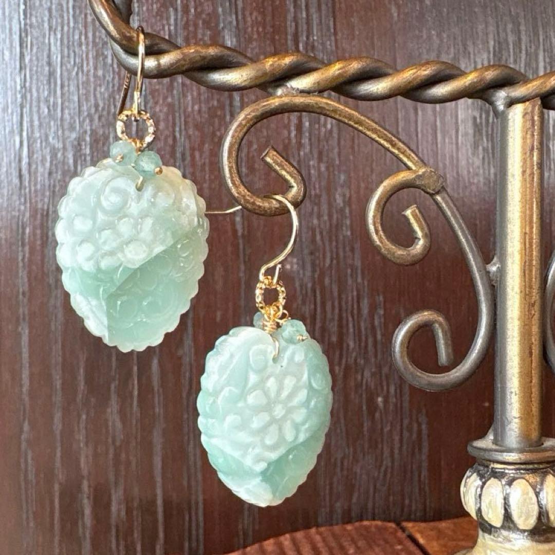 《ハニーフラット様》ヘモミルファイトフィカスリーフカービングピアスorイヤリング