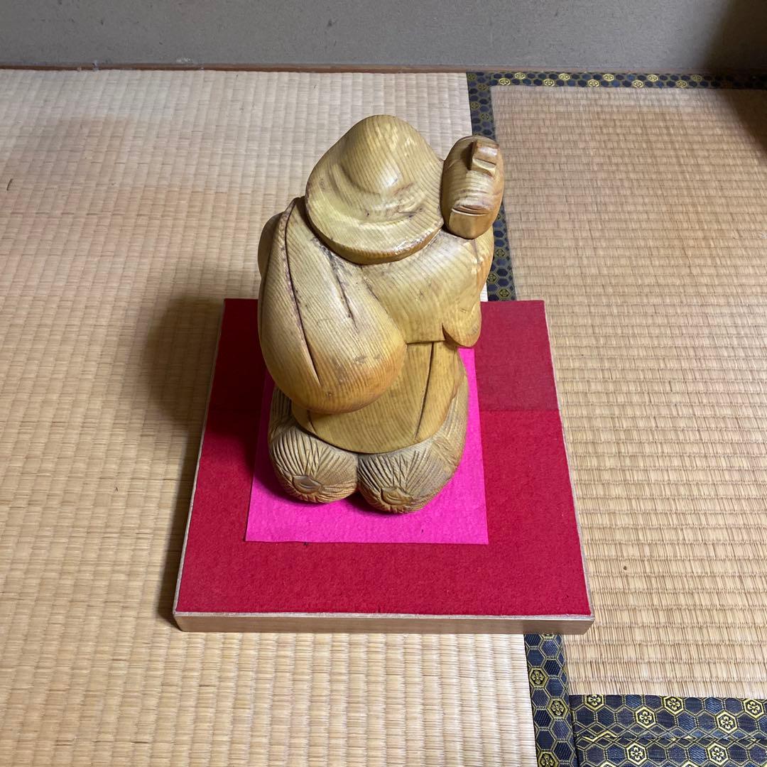 手作り木製大黒天像 赤い台座付き　非売品