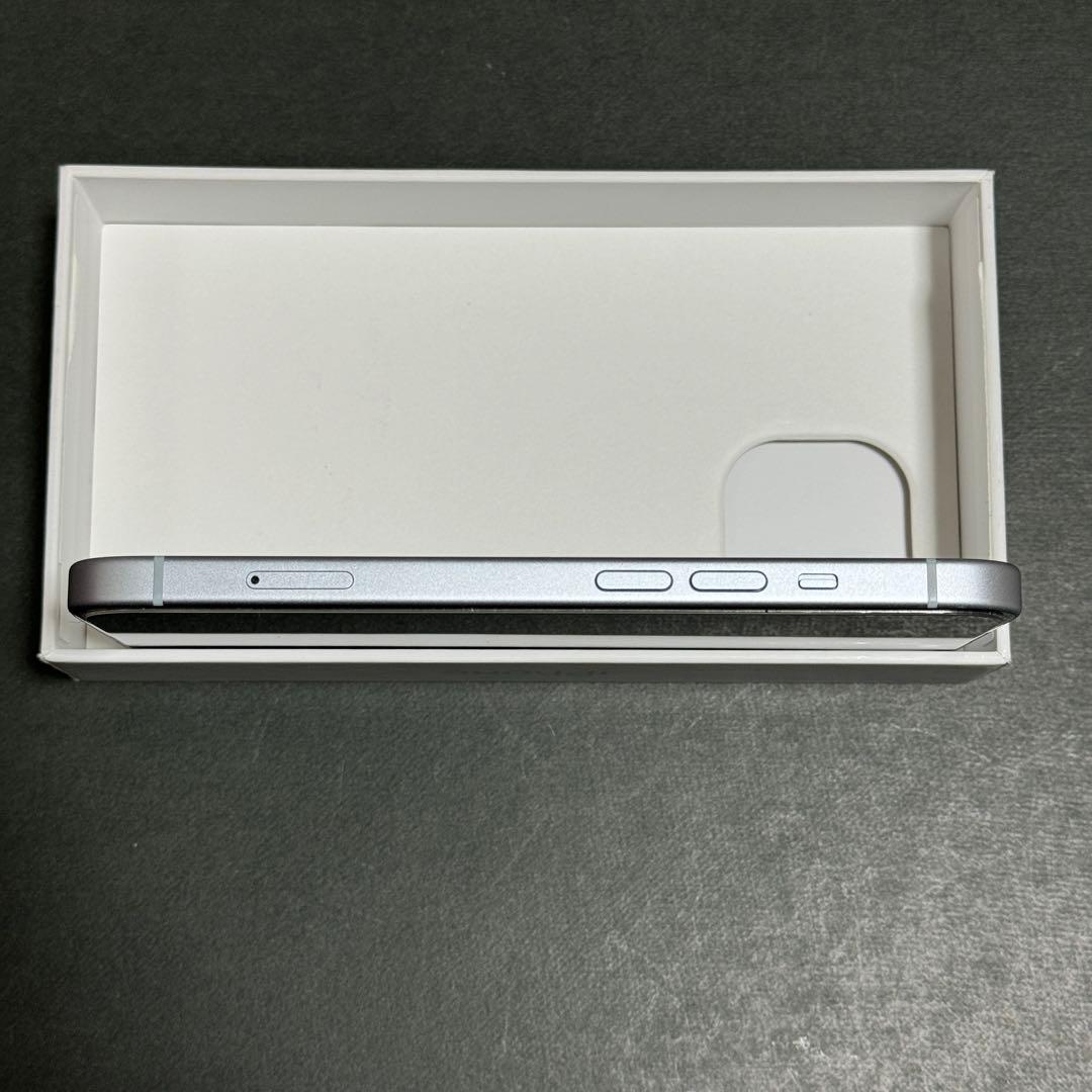 超美品☆ Apple iPhone 15 128GBアップル