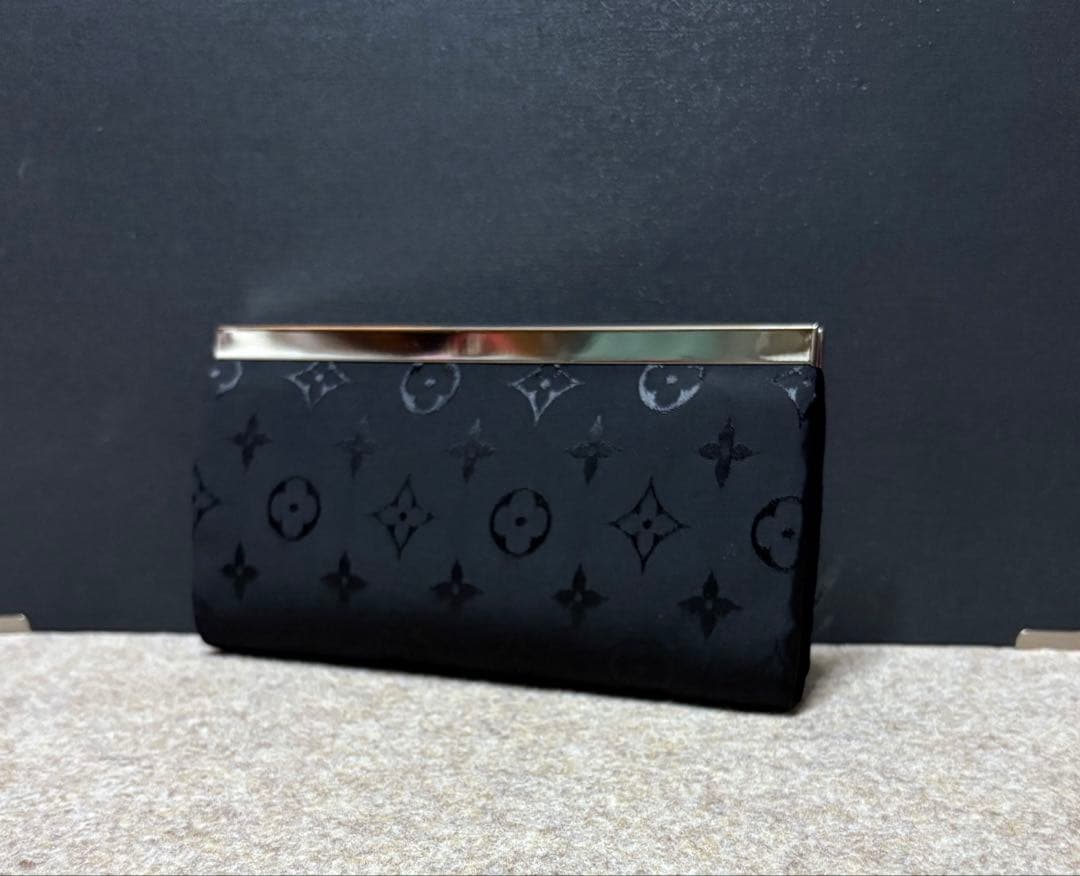 ビスコース生地 小さめ がま口バッグ グレージュ がま口長財布 ブラック