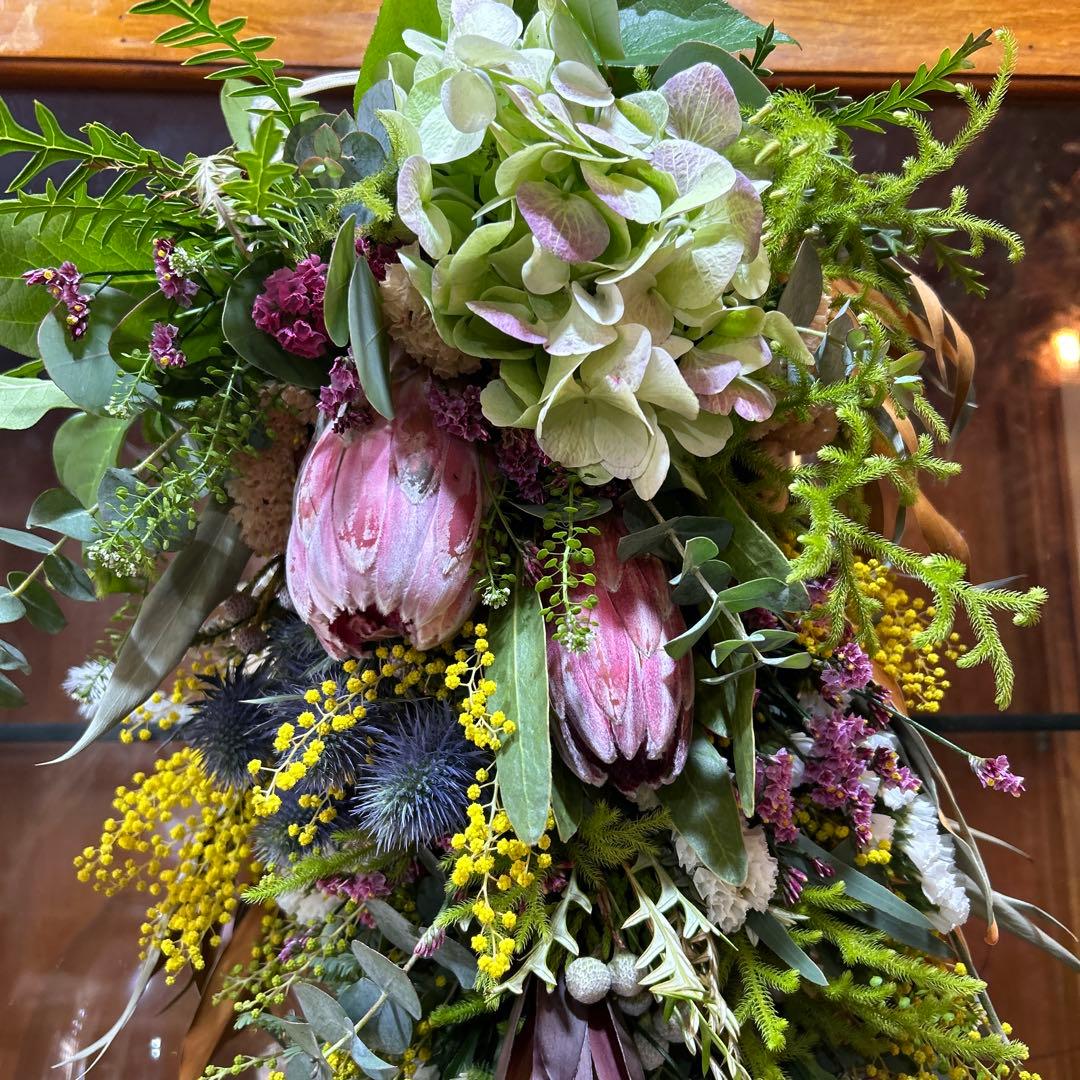 ミモザとプロテアのロングスワッグ