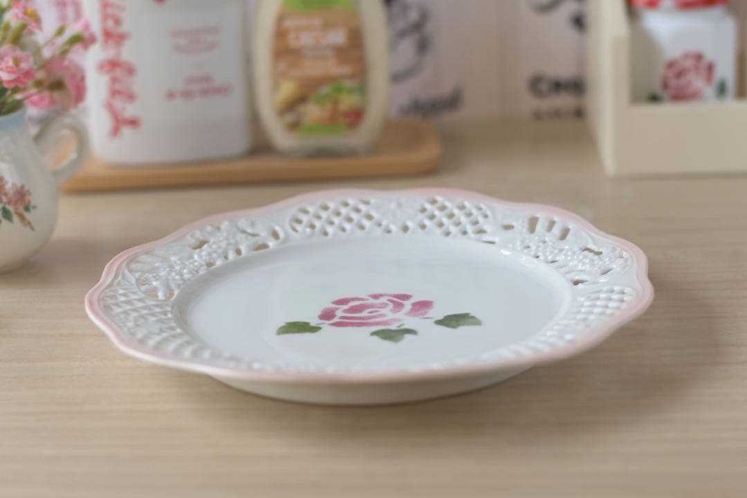 マニーローズ バロックアナイス　プレートM 陶器 日本製　新品