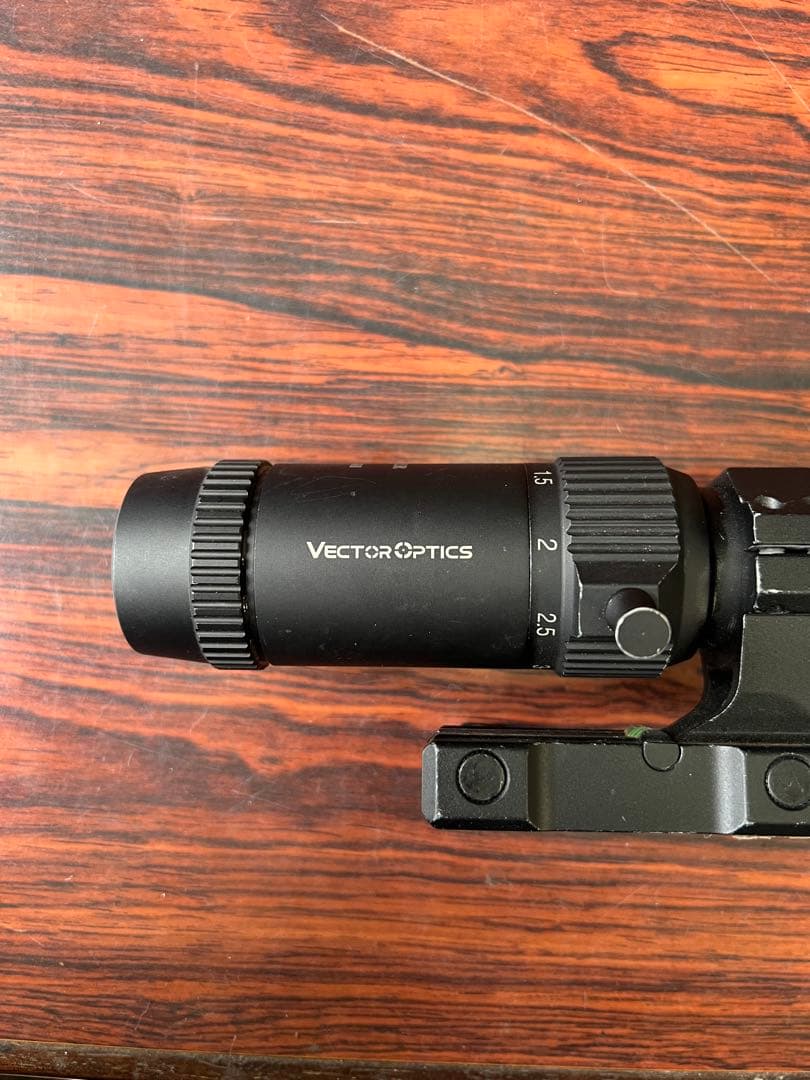 FORESTER 1-5X24 GII スコープ
