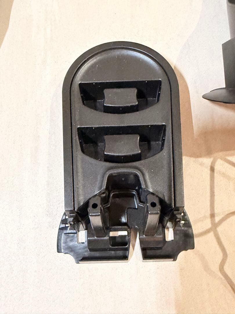 Shark充電式ハンディークリーナーWV210J車内大掃除