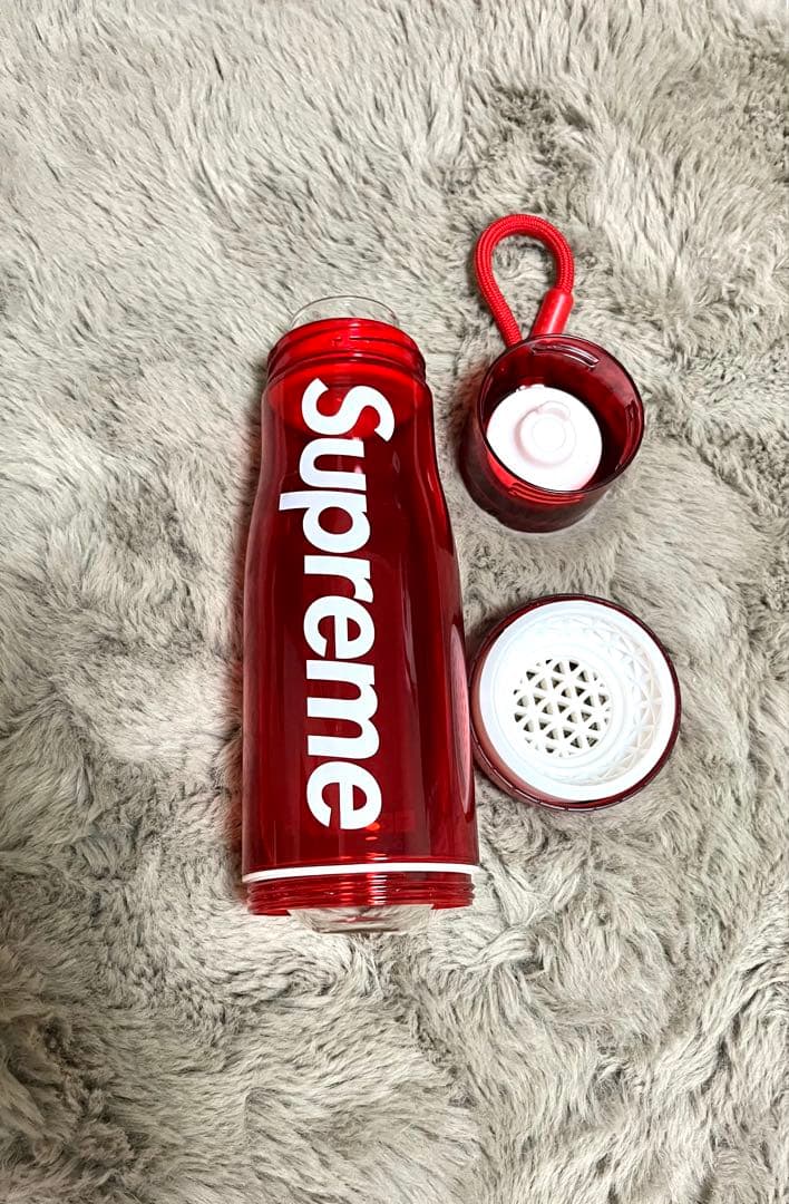 Supreme ZOKU Glasscore 赤い水筒