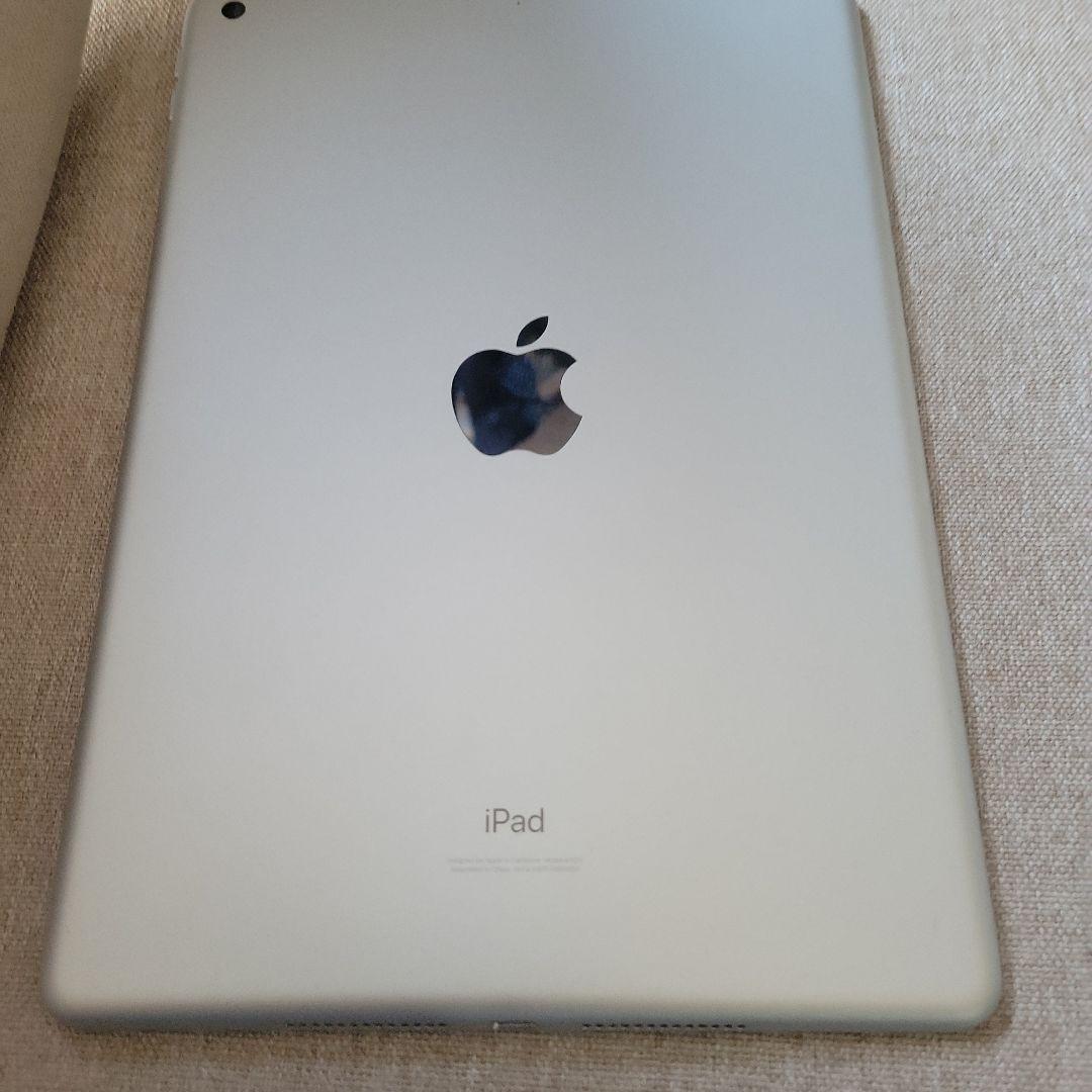 Apple iPad (第8世代) 32GB バッテリー最大容量92%