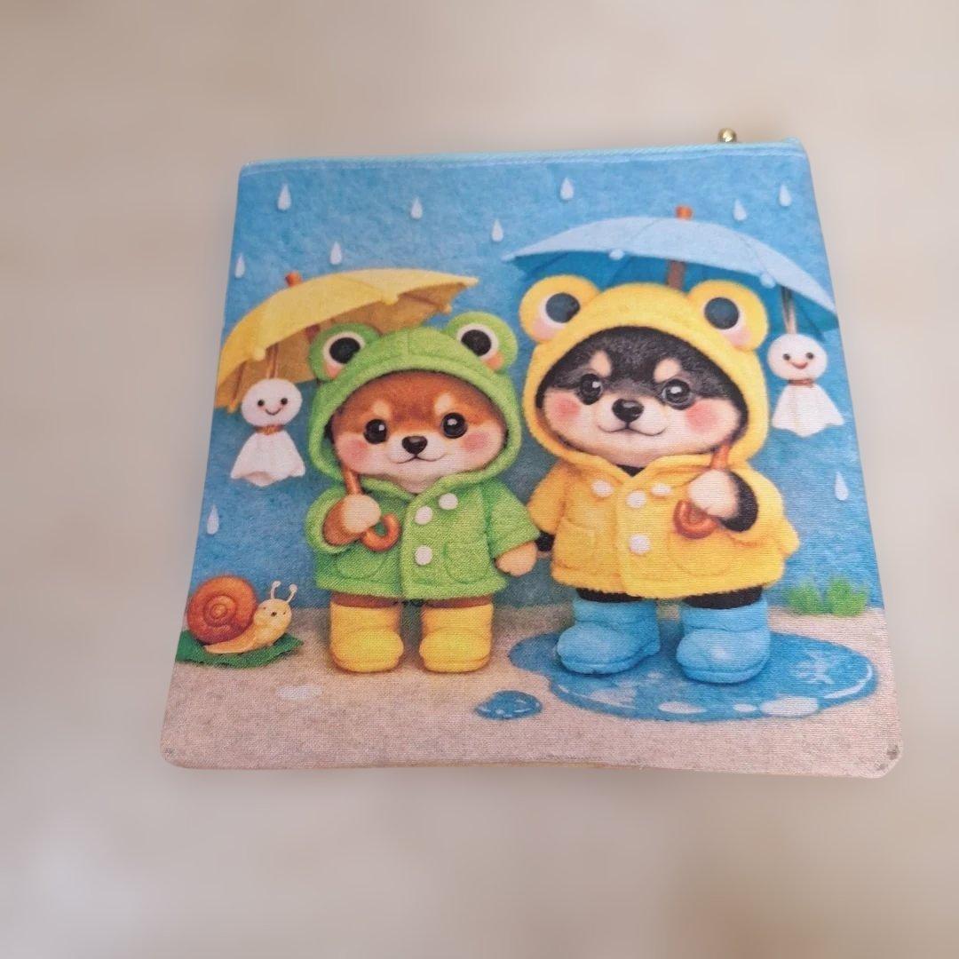 可愛いパネル生地　ハンドメイド　まちなしバッグ　フラットポーチ