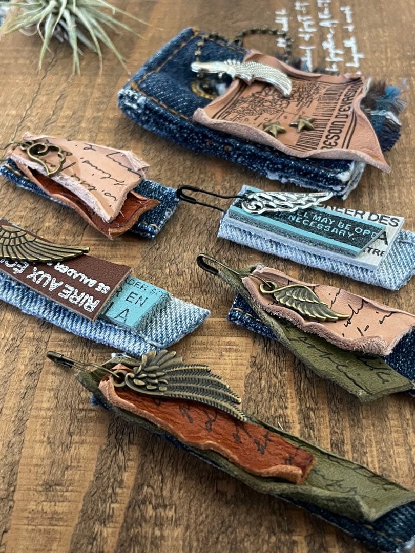 No.114革タグチャーム☺︎アソート