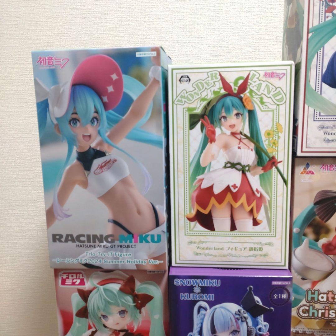 初音ミク　プライズ　フィギュア　まとめ売り　13体