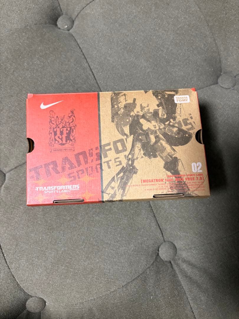 ガンダムトランスフォーム　NIKE FREE 7.0 タカラトミー　スニーカー