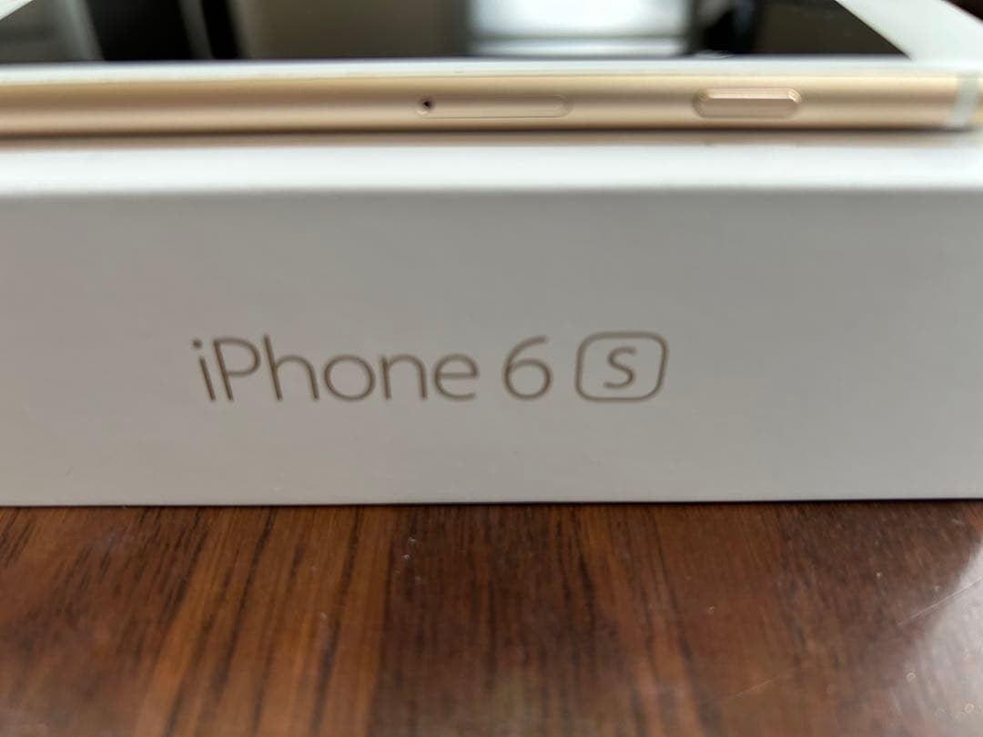 Apple iPhone 6s ゴールド 64GB