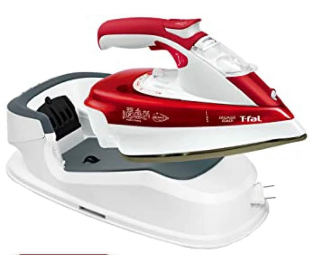 ⭐️mamiとなりますアイロンティファール コードレス スチームアイロン