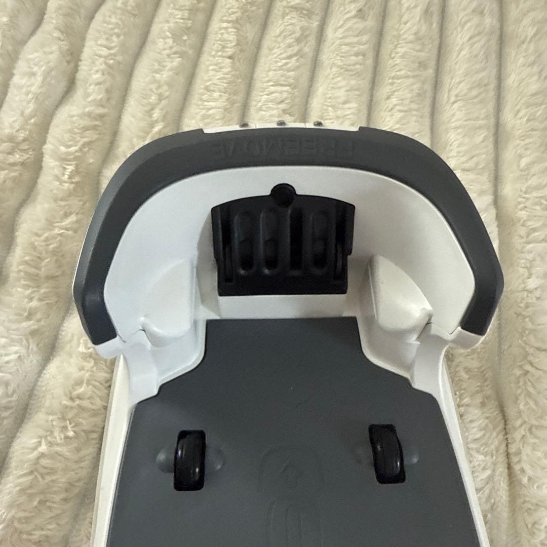 ⭐️mamiとなりますアイロンティファール コードレス スチームアイロン