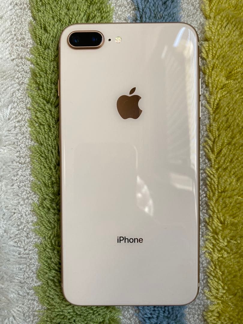 iPhone 8Plus ゴールド 美品